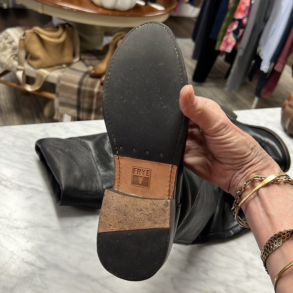 Frye Shirley Over The Knee Tall Riding Boot in Black Size 7M - Picture 11 of 15